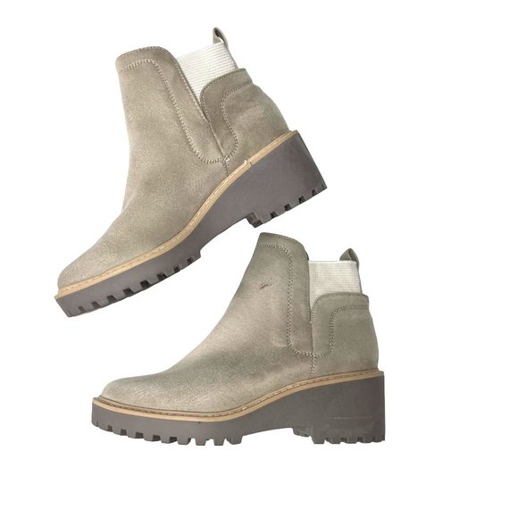 Dolce Vita Size 6.5 Rango Tan Faux Suede Ankle Boots Wedge Booties Lug Sole - Picture 2 of 11